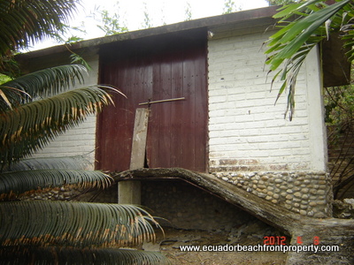 waterfront real estate in Ecuador